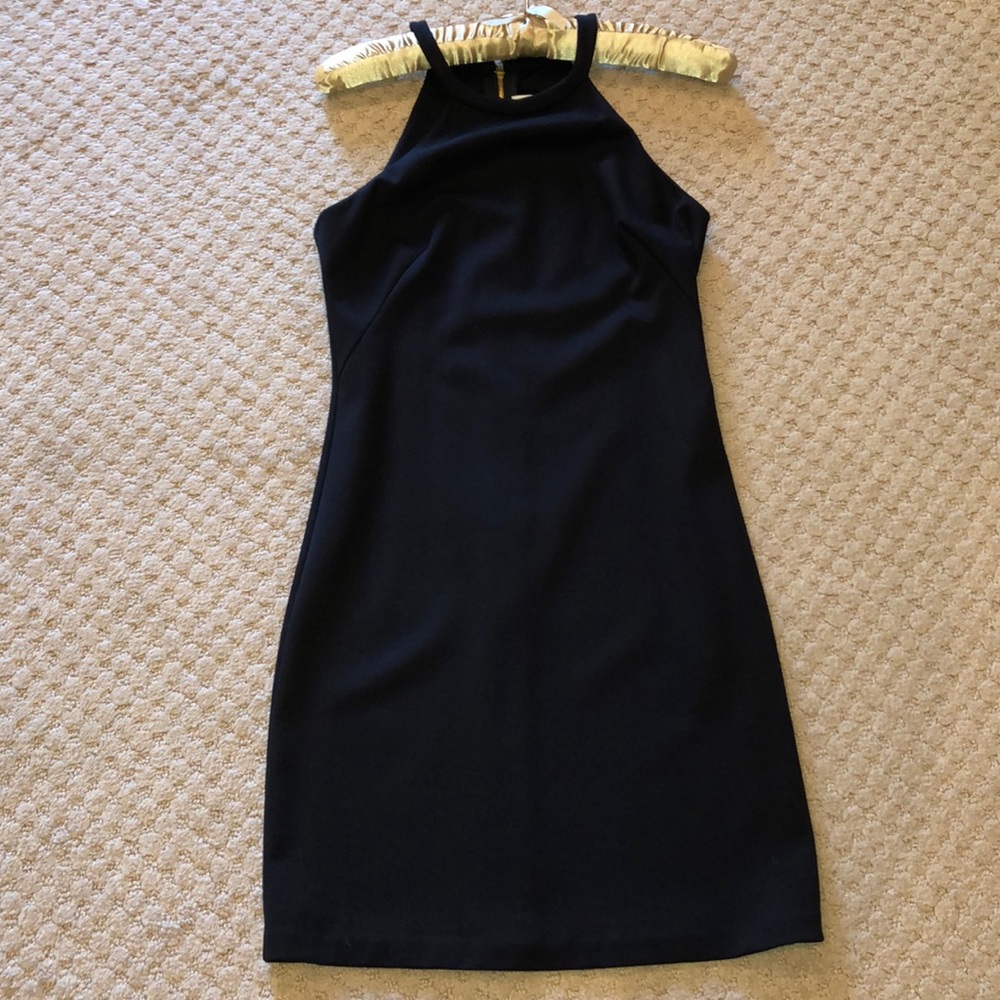 Sleeveless halter cocktail dress
